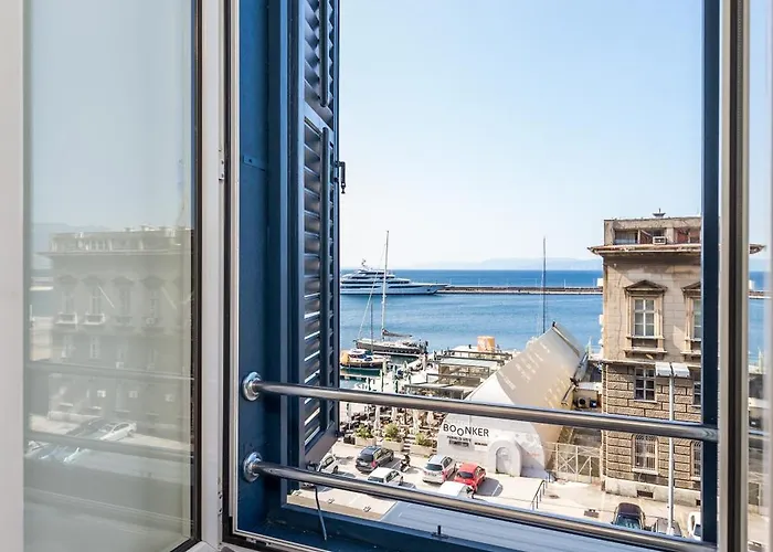 Luxury Apartment Karolina Riva 101M2
