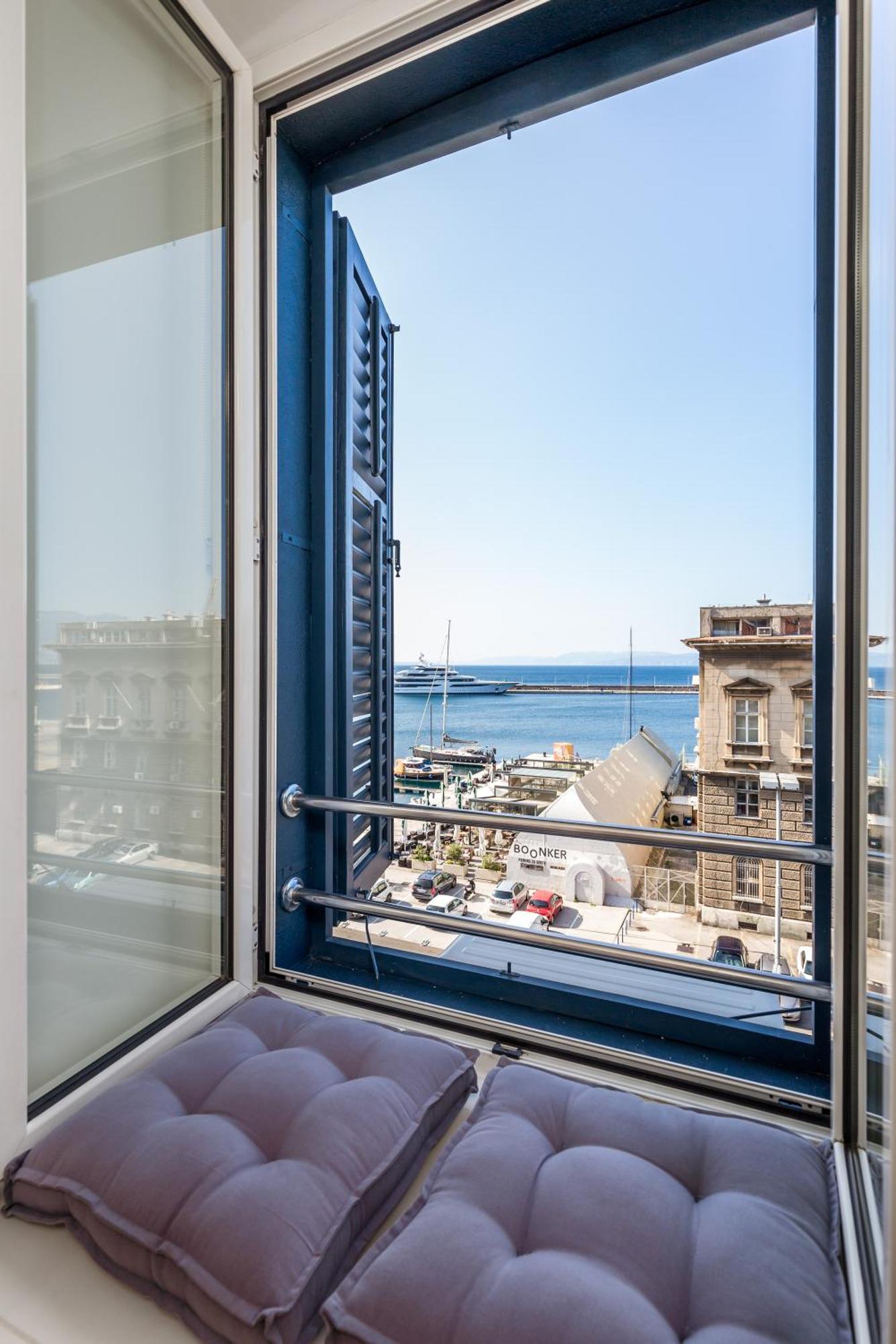 Luxury Karolina Riva 101m2 Apartment